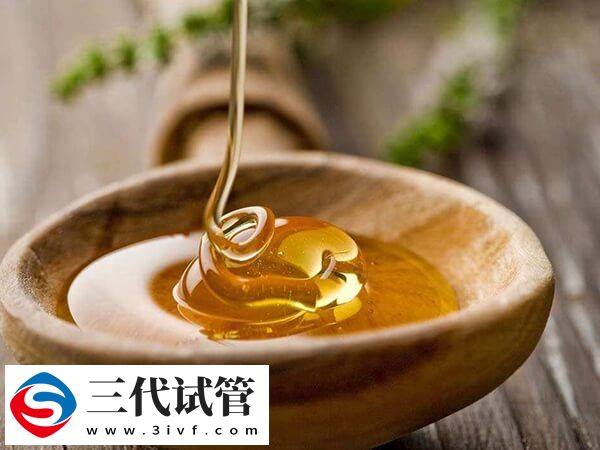 胚胎移植后便秘每早喝一杯蜂蜜水能帮助快速排便吗？(图1)